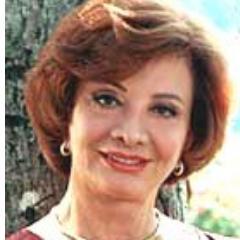 Socialite. Rica. Deslumbrante. Viúva. Uma Albuquerque Figueroa. Coisas de Laurinha!