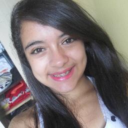 Piquena,chata,feia *o* = Eu *-*