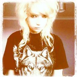 Fan of @cyr. Check his YouTube out! http://t.co/IOBFT55t Personal account: @elizathekid. I follow back(: xo