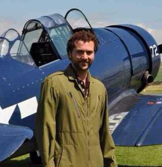 TimWilliams1980's profile picture. Walker, Runner, D.I.Y expert, don't do hoovering, Avgeek, Airline Pilot, Outdoor kinda guy.