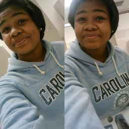 im in high school , i love to meet new people .. so dm me (: and team follow back ! hmu to learn more about me .