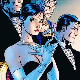 Selina Kyle. Beware of the cat. Meow. #GothamCitySiren BFF @AwkwardHarleyQ #New52