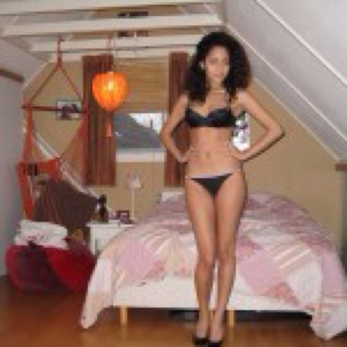 My Name is Jessica I like to Party with friends and I like men with a #BigDick #TeamFollowBack...#Teamsquirt...#teambadbitch...