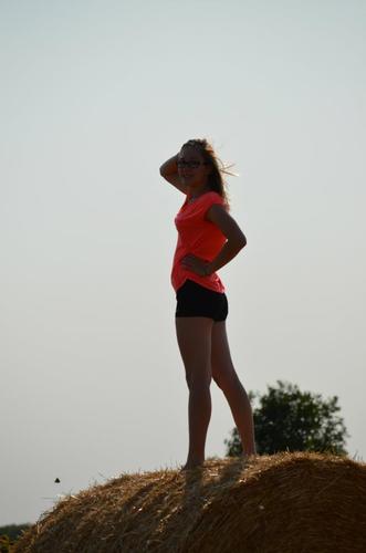 lynn_lovebieber's profile picture. There's gonna be times in your life when people tell you that you can't live your dreams. You just gotta turn around and tell them, never say never.