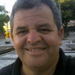 SOU FELIZ PORQUE TENHO CRISTO NA DIREITA DE MINHA VIDA.