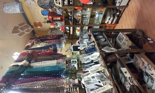 Tienda de regalos, decoración, moda y complementos