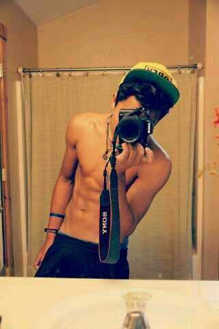 || Follow For Lovely Sixpacks And Hot Boys || Contact: lovelysixpacks@live.nl  #lovelysixpacks