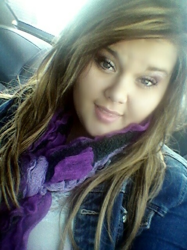 - JUNIOR.. white / mexican ♥ SINGLEE & dnt give a motherfuck #TeamFollowBack