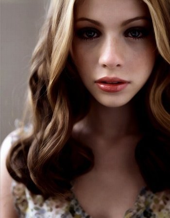 Girl with a cruel past, you come to accept that which they name you. I'm a monster by breed. I can make you hurt. Godess of deception.