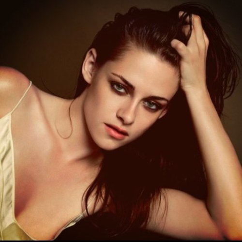 BonjourStew's profile picture. Kristen Stewart and Robert Pattinson fan.