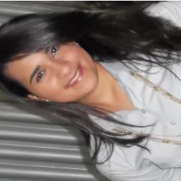 Tô me aproximando de tudo que me faz completo, me faz feliz e que me quer bem. Tô aproveitando tudo de bom que essa nossa vida tem.