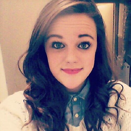 chloe_louise11's profile picture. 