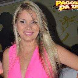 Vivo a todo vapor, enquanto puder ler,escrever,ouvir,falar,sorrir,chorar,amar...sempre agradecerei esse grande presente que eh a vida!!