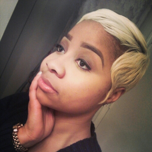 MORGANLONDON1's profile picture. Ridiculously talented, modest, renaissance woman, model, singer, violinist, actress, pianist, artist, hair & makeup, Alpha Kappa Alpha!! I'm a goldmine.