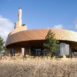 PaviljoenAanZee's profile picture. Restaurant Aan Zee Oostvoorne is een duurzaam restaurant waar op hout gekookt wordt en ambachtelijke gerechten worden bereid.