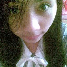 I am goldalicious, a future educator, a dreamer and believer.
Of course, I am His princess because He is my King. ^_^