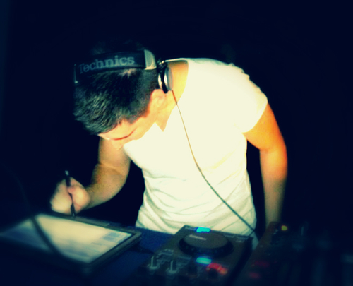 Music is my life : https://t.co/zVJrNyomrd