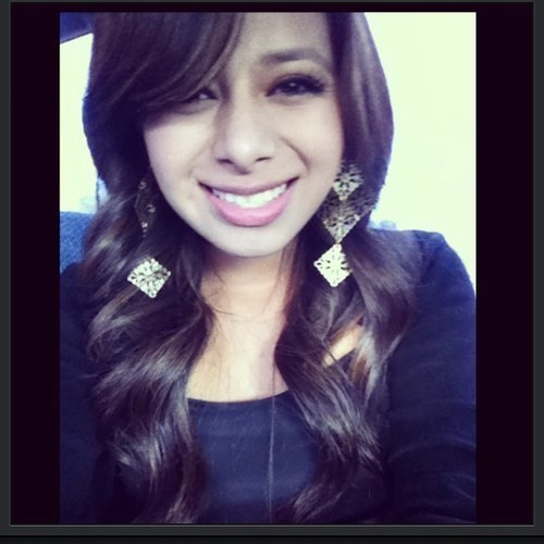 Yeah it's Maria :) 
Senior
Follow me -I'll follow back :)