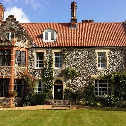 care_ingham's profile picture. complete care for the elderly