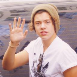 My idols are @onedirection. I don't care about what people say. i love @xehyjawaddo and she is only mine. #directionerboy.