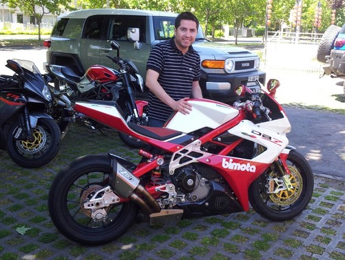 arratiavic's profile picture. 