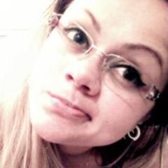 Ela é chata, ela é irritante, ela é feia, mais ela é verdadeira .. emfim ela' sou eu !