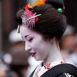 舞妓倶楽部は、“舞妓さん”と“舞妓さんのいる街・京都”と“世界”をつなぐ架け橋になることをミッションに活動している団体です。『世界に日本があってよかった。日本に京都があってよかった。京都に舞妓さんがいてよかった』－この想い、あなたと共有できれば、光栄です。
