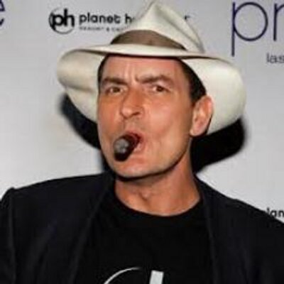 Charlie Sheen porno gay
