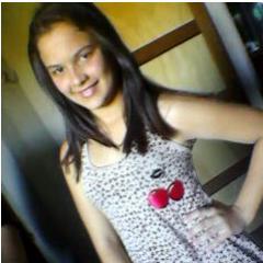 larinhabia_'s profile picture. 