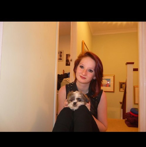 Heyyy Im Carla :3