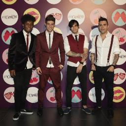 Fc dedicado aos meninos tropicais,sigam no meu tt @AmandaLeaoo_
Since:24/02/2012