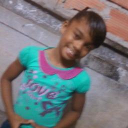 Sou uma menina muito legal gosto de brincar,correr,pular,etc...
amoo meus pais d+++