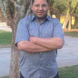 ‏English-Arabic-English Translator   مترجم من الإنجليزية إلى العربية