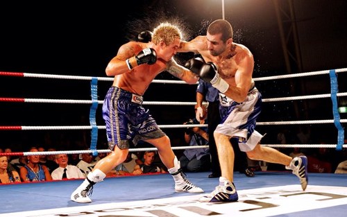 Toutes les infos de la boxe en direct!! Folow----- @CRM35400 pour s'amuser sur twitter ses tweets sont geniaux! :)
