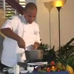 Aspiring Chef. My icons include @fabioviviani and @TylerFlorence. Team @BarackObama .Always looking for friends who are passionate like me
http://t.co/lRShJO7Q