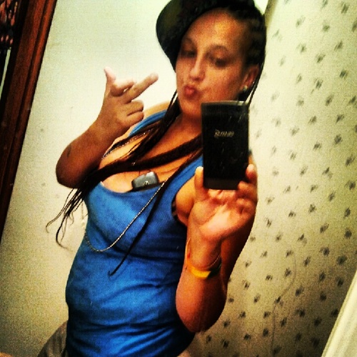 #TeamLesbihonest..Livin my life.. Fayetteville NC... A mother..A sister... #TeamCheyBoogie.. #TeamAquarius..