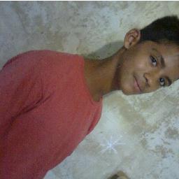 Sou um Moreno muito gatinho gosto de hip hop curto rap....