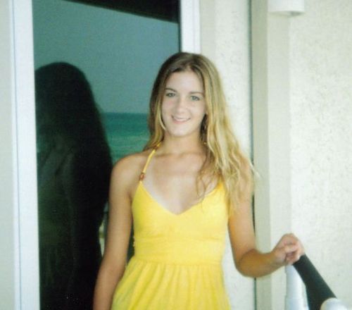 VANNESADOUGLAS1's profile picture. Stop wasting your time, energy and money and just use this to promote and market on twitter http://t.co/BYhh8jLU