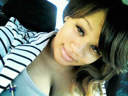 gorgeous_100's profile picture. Love being a girly girl I'm allergic to dirt, Love pretty things, perfume, high heels, sparkles, romance, flower and being a femine woman Xoxoxoxo 3