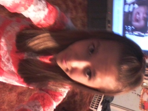 Follow me and i'll follow you! Iove cheerleading and I like to watch football and basbeall! You should follow me if you havent yet.