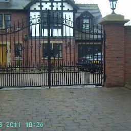 Building company based in Merseyside extensions, patio's driveways plastering, bathrooms, kitchens in fact all building work