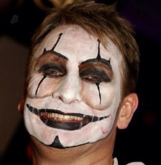 Hard core toon/magluf lad! Loving life!!! Married, kid, what more does a lad want! Lol