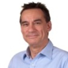 Herbert Ulloa here. I work online from home now and I've been doing this since 2006. I also love Blogging and I plan on sharing all my posts here on Twitter