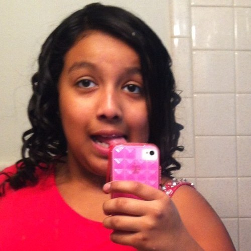 Ummm…well im Samantha and i just like to read all the funny stuff ^_^