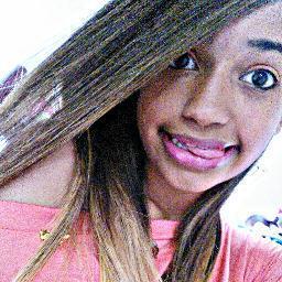 ~ α gαrotiinhα imperfeitα,
αqeelα qeê chorα de dor,
αqeelα qeê ja sofreu poor αmor,
αqeelα qe sαbe se αrrepender' ♥ seguee aee não pagaa nadaa' :P