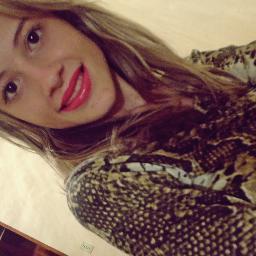 Carmiinhaaaa Profile Picture