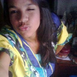 Vivendo Feliz e buscando sorrisos, afinal é assim que se vive!! =))
