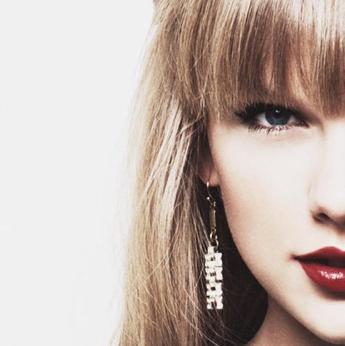 I love Taylor Swift. She is my insparation, hero, role model and so many more things!! We are in our twenties and dont know anything, its awesome.