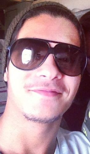 Sou Apenas só mais uma fã que ama o Thurziin, e faz tudo por ele MAIS meu coração é #LuAr e pra mim, isto NUNCA vai mudar. Te Amo @Aguiarthur