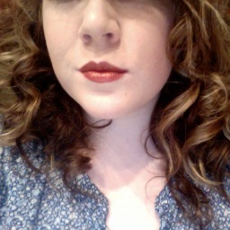 Just a hell raisin' small town country girl with dreams of big fields, barrel racin' and hangin' off a country boys arms 
purely Canadian :) 
avi is me